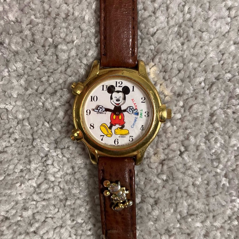 Vintage Lorus Mickey Mouse Alarm Chime Watch V69F-6000 Brown Leather Gold Tone
